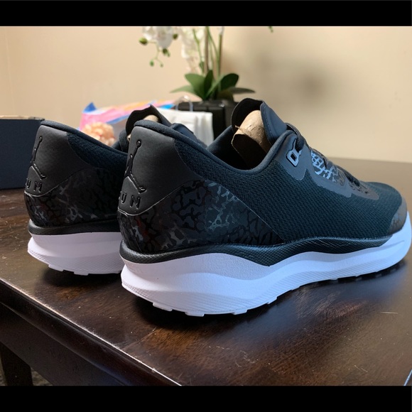 Jordan Zoom Tenacity Running Shoes - Picture 3 of 7